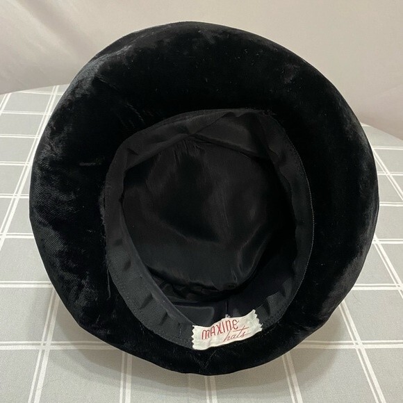 Vintage Ladies Hat Rare Black Velvet Maxine Hats Party Derby Fancy Gala Glam - Picture 5 of 9
